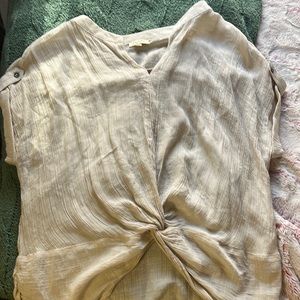 Lily White t shirt